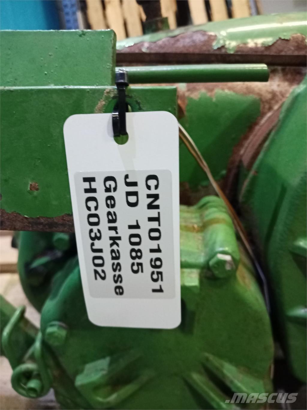 John Deere 1085 Трансмиссии