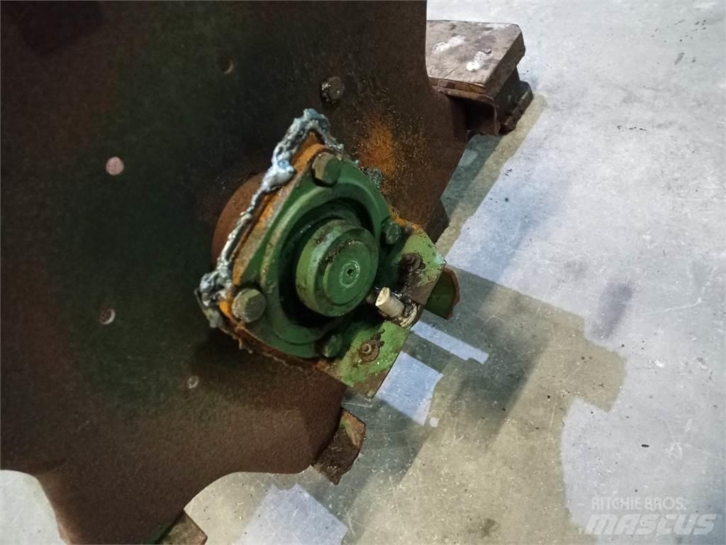 John Deere 1085 Компоненты для зерноуборочных комбайнов