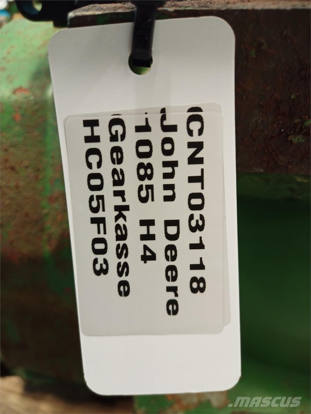 John Deere 1085 Трансмиссии