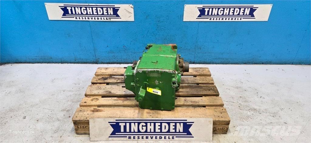 John Deere 1170 Трансмиссии