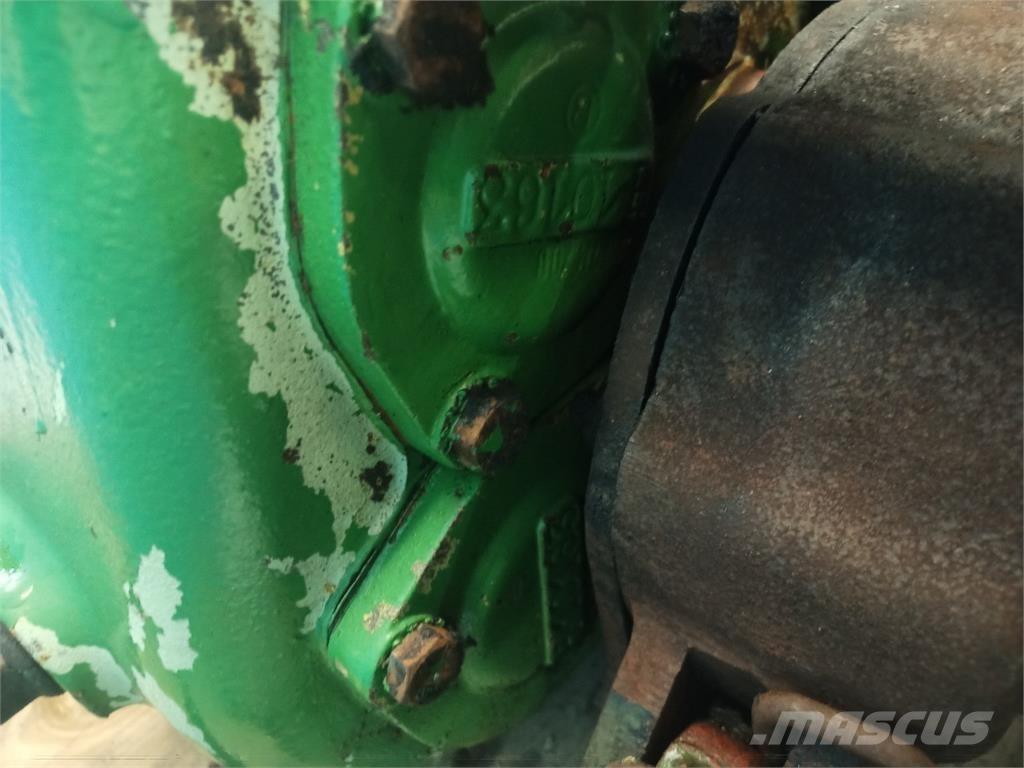 John Deere 1177 Трансмиссии