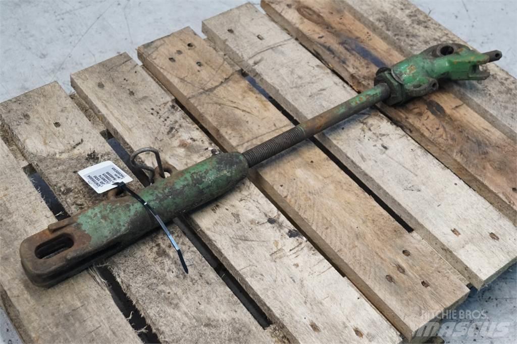 John Deere 1630 Навесное оборудование и запчасти