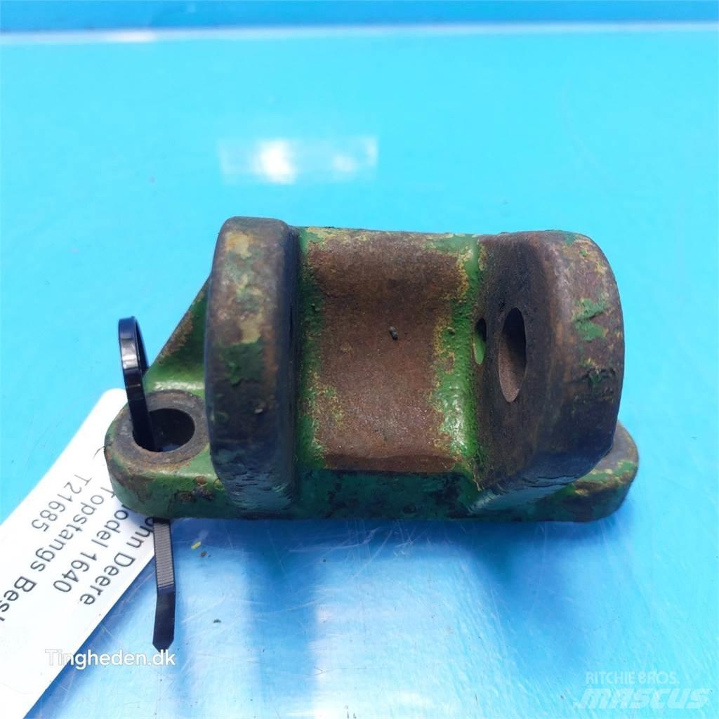 John Deere 1640 Навесное оборудование и запчасти