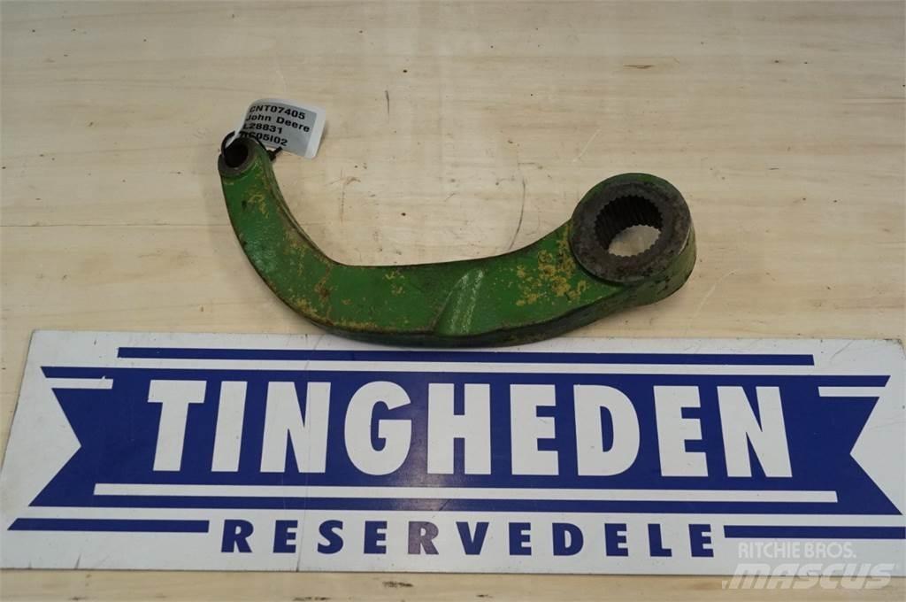 John Deere 1830 Навесное оборудование и запчасти