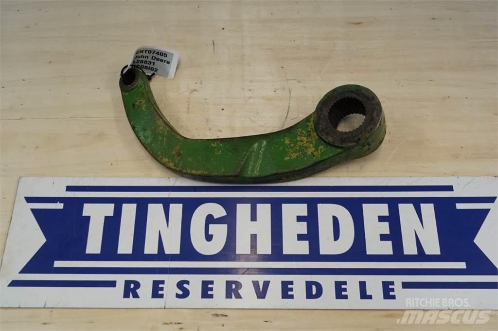 John Deere 1830 Навесное оборудование и запчасти