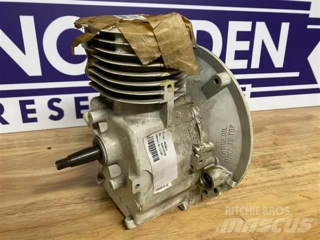 John Deere 19 Самоходные газонокосилки