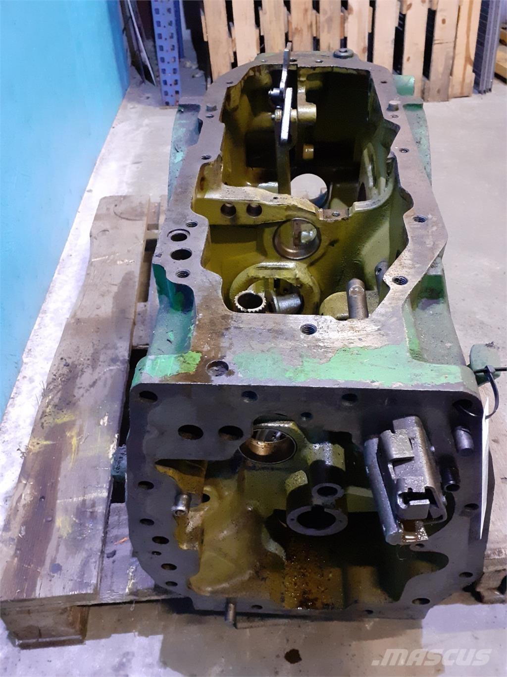 John Deere 2020 Трансмиссии