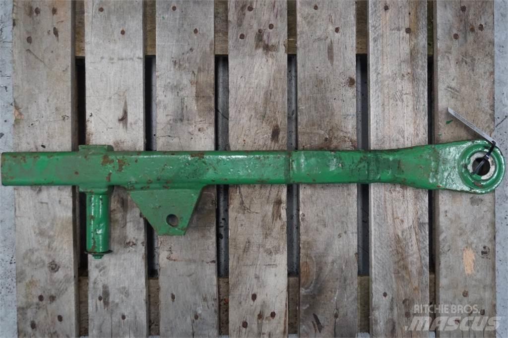 John Deere 2030 Навесное оборудование и запчасти