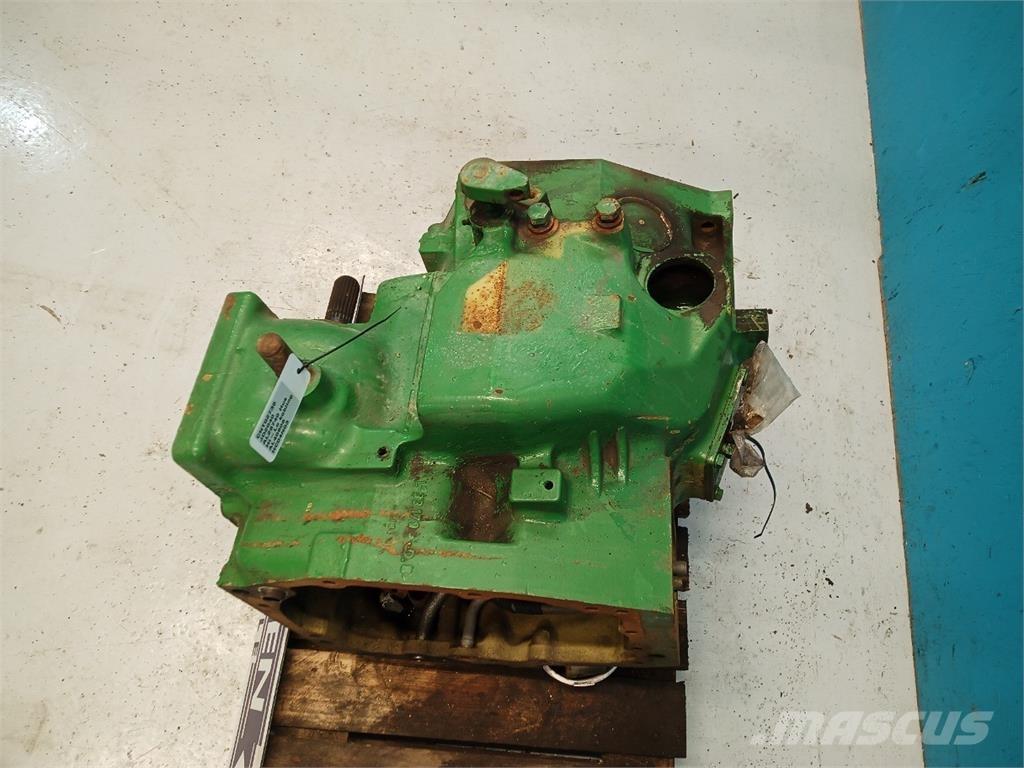 John Deere 2040 Трансмиссии