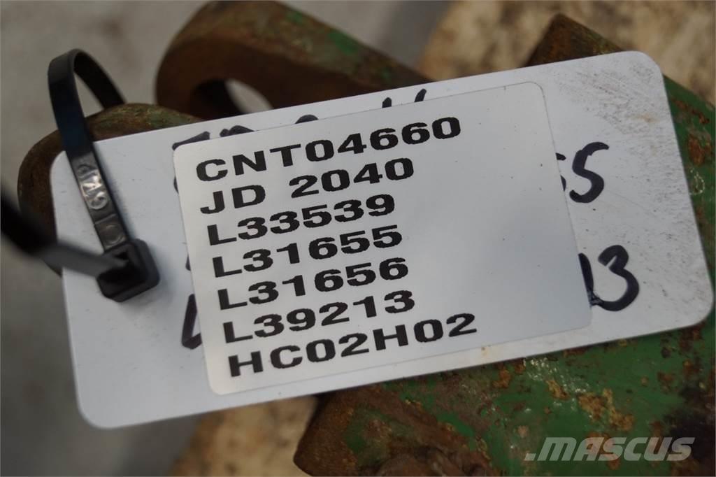 John Deere 2040 Навесное оборудование и запчасти