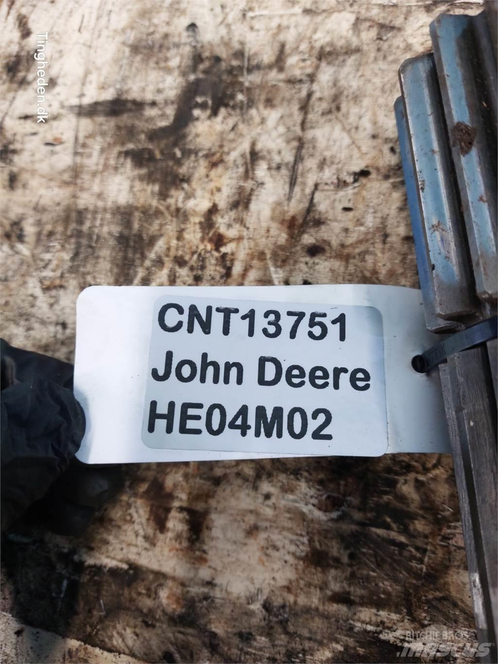 John Deere 2040 Навесное оборудование и запчасти