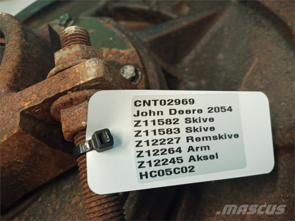 John Deere 2054 Сельхозтехника - Другие