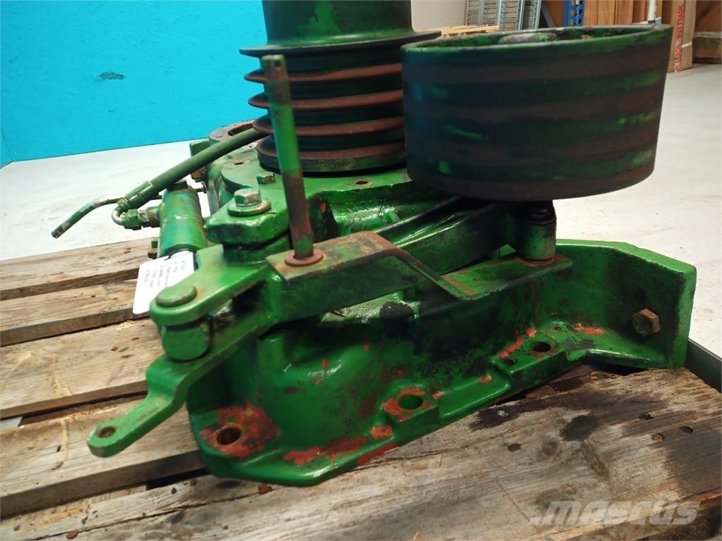 John Deere 2054 Трансмиссии