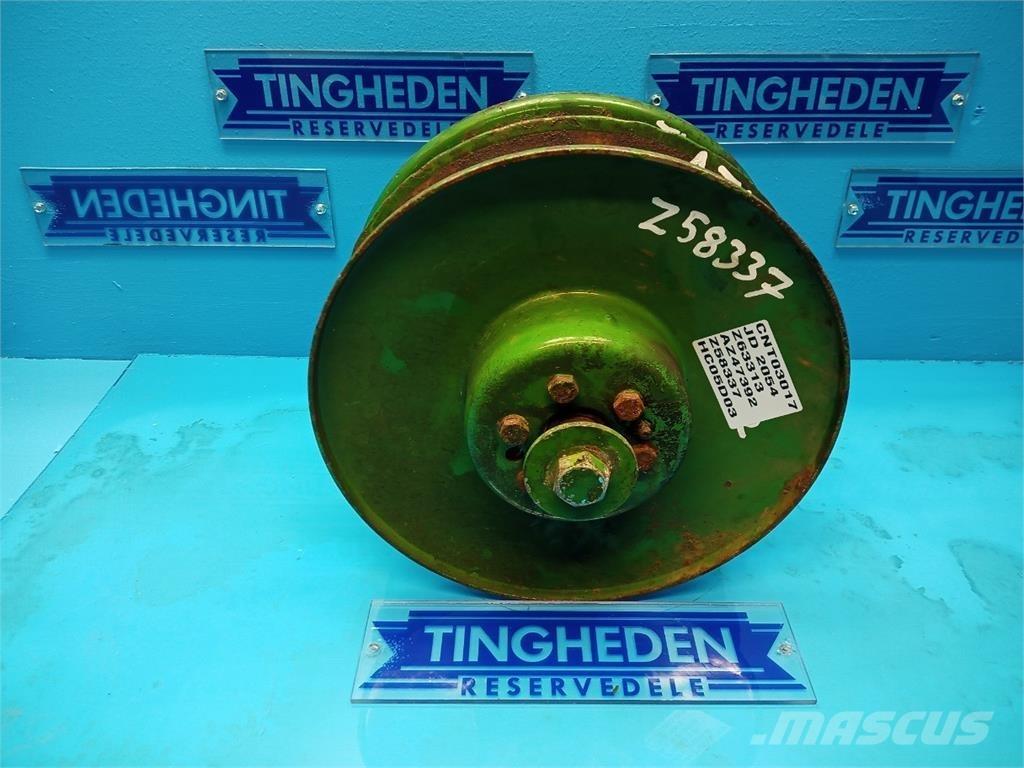John Deere 2054 Сельхозтехника - Другие