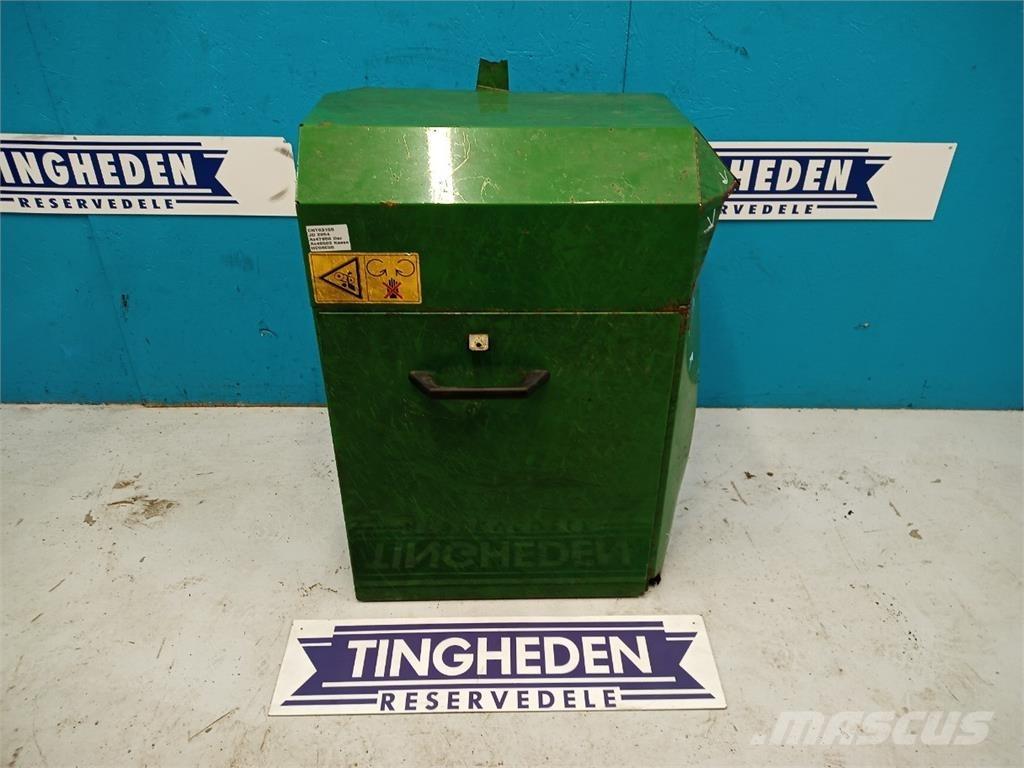 John Deere 2054 Сельхозтехника - Другие