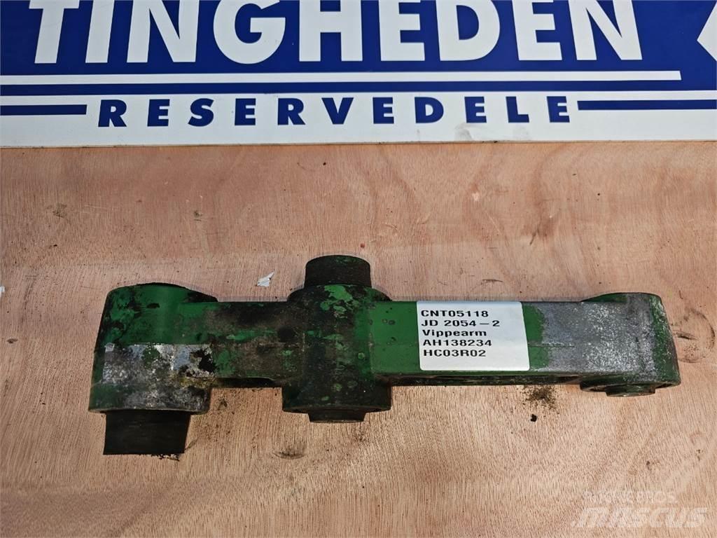 John Deere 2054 Пескоразбрасыватели