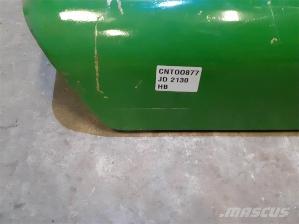 John Deere 2130 Навесное оборудование и запчасти