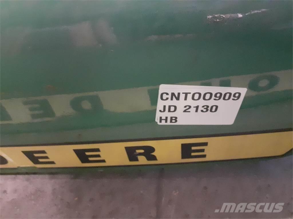 John Deere 2130 Навесное оборудование и запчасти