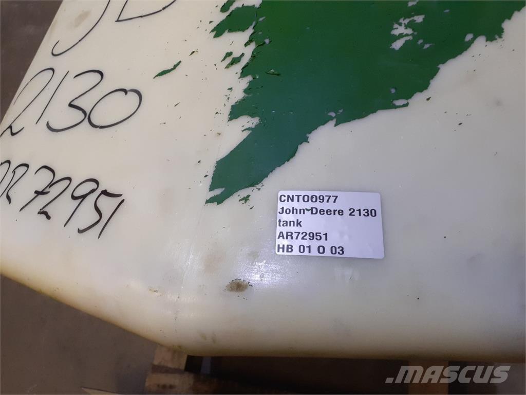 John Deere 2130 Навесное оборудование и запчасти