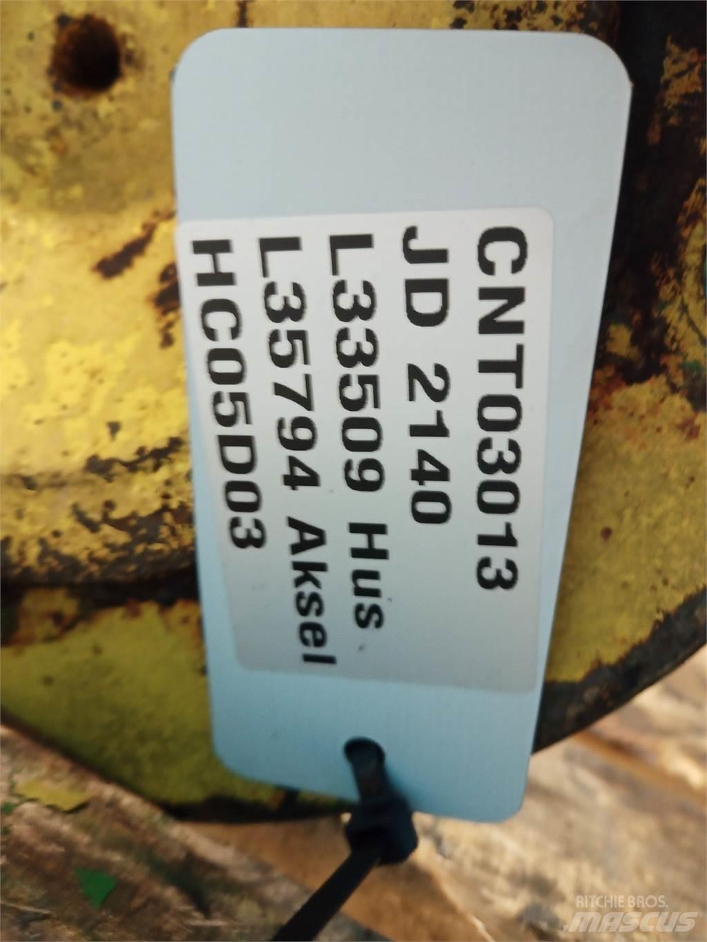 John Deere 2140 Навесное оборудование и запчасти