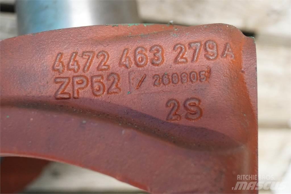 John Deere 2140 Навесное оборудование и запчасти