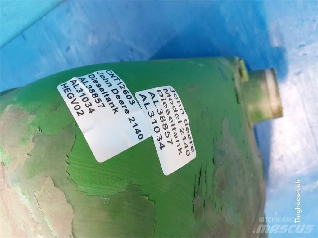 John Deere 2140 Навесное оборудование и запчасти