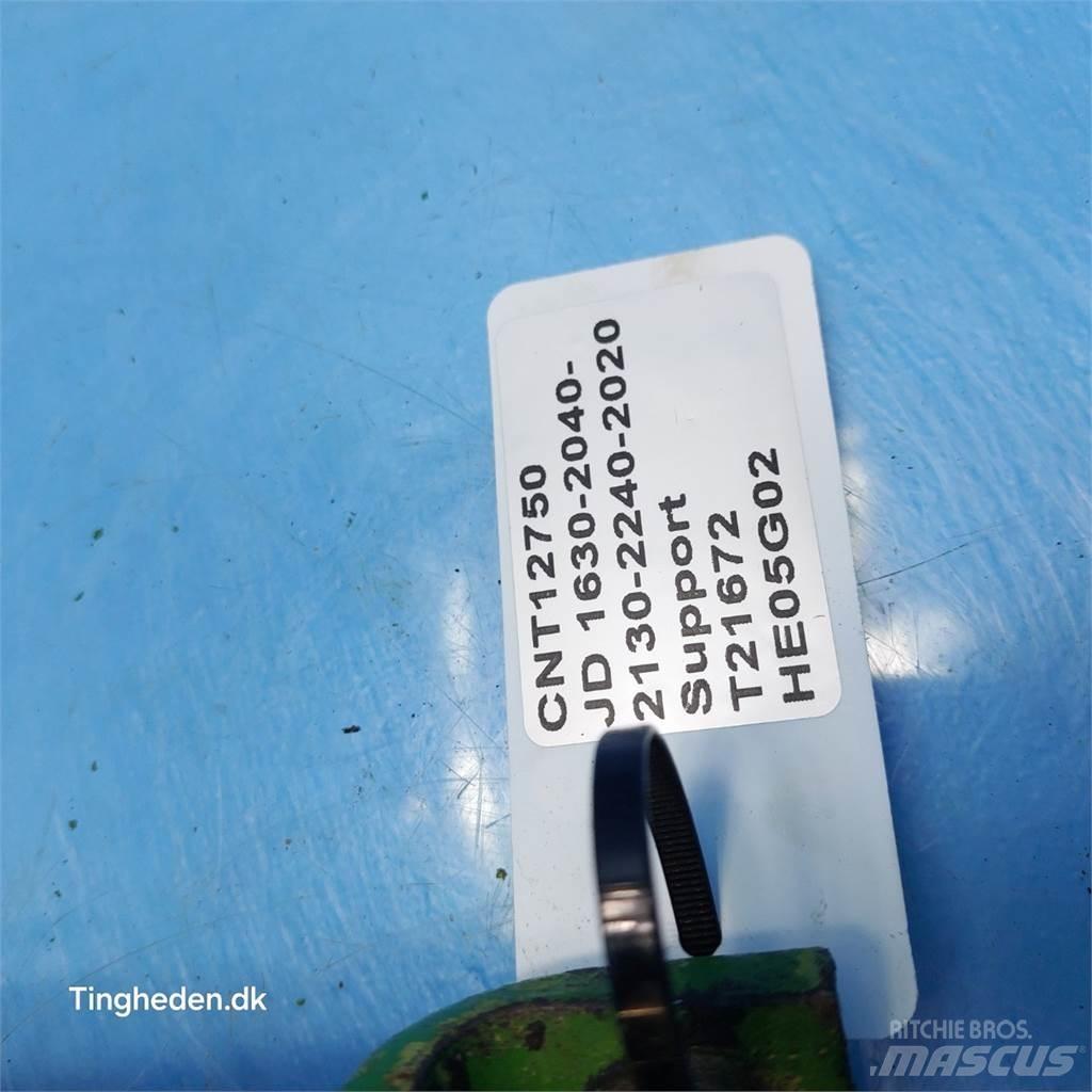 John Deere 2240 Навесное оборудование и запчасти