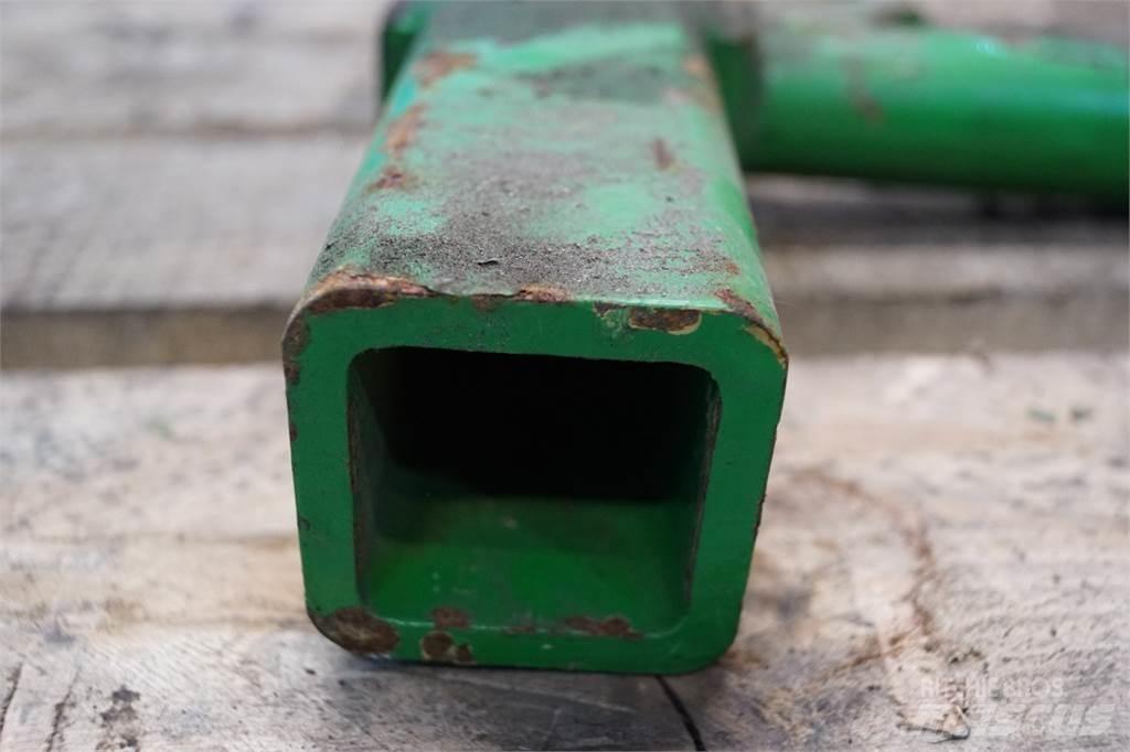 John Deere 2450 Навесное оборудование и запчасти