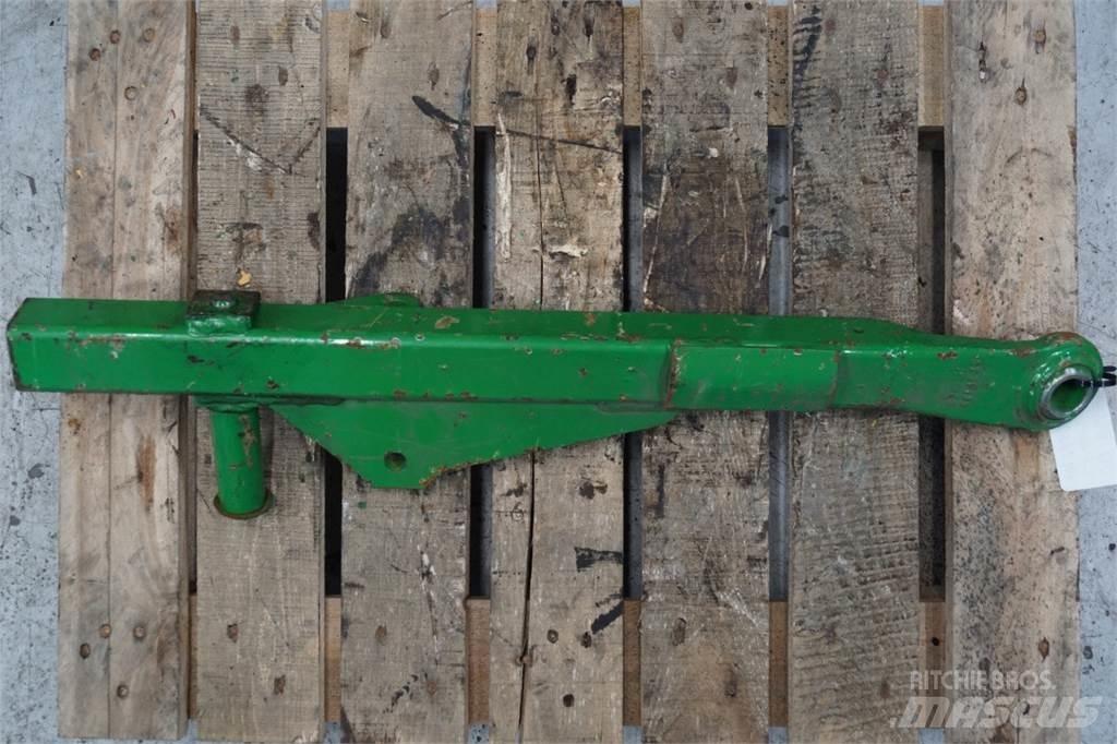 John Deere 2450 Навесное оборудование и запчасти