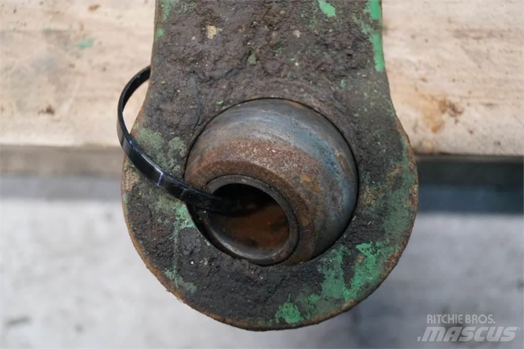 John Deere 2450 Навесное оборудование и запчасти