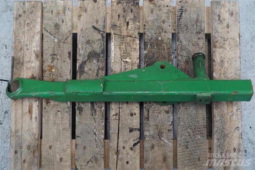 John Deere 2450 Навесное оборудование и запчасти