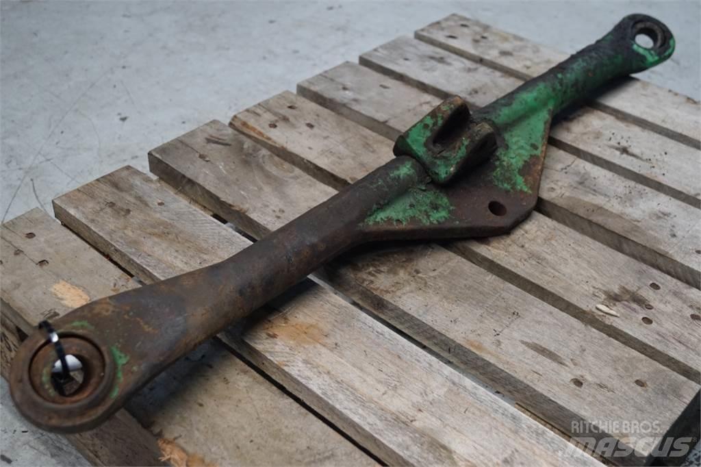 John Deere 2450 Навесное оборудование и запчасти