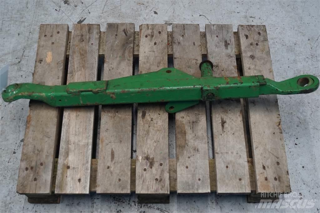 John Deere 2450 Навесное оборудование и запчасти