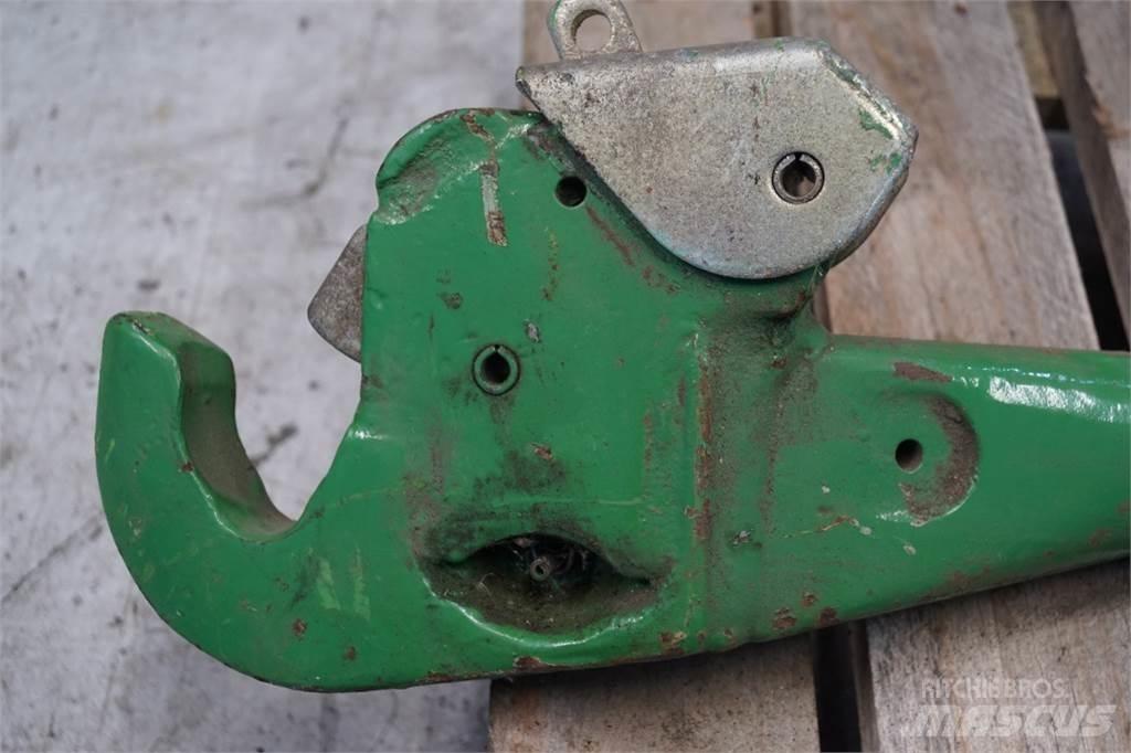 John Deere 2450 Навесное оборудование и запчасти