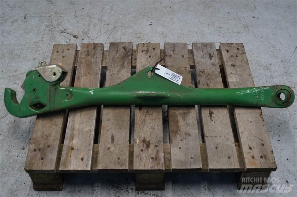 John Deere 2450 Навесное оборудование и запчасти