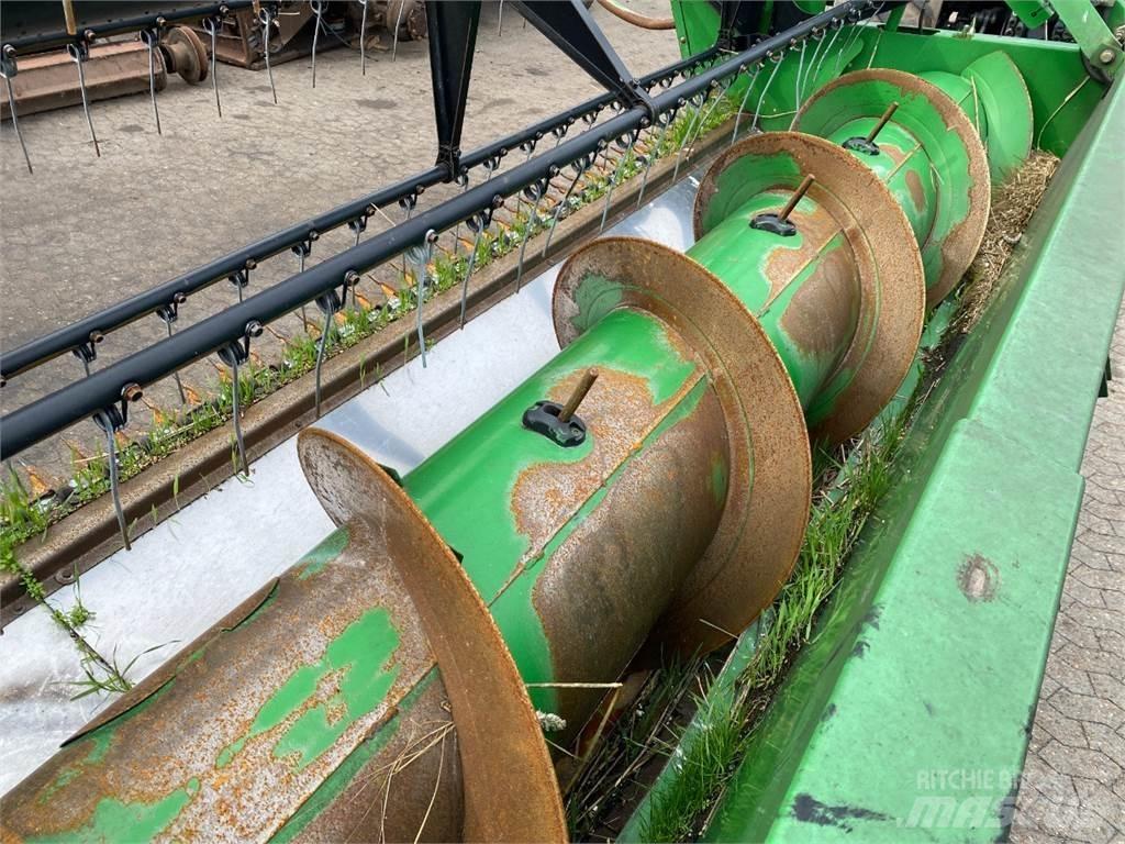 John Deere 25 Компоненты для зерноуборочных комбайнов