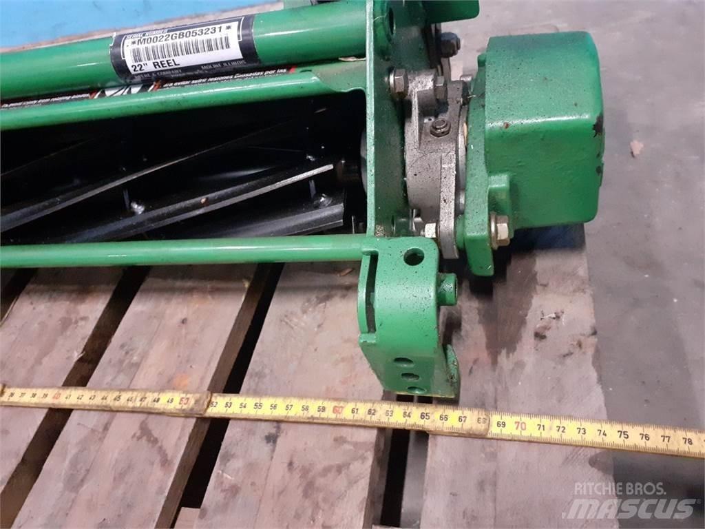 John Deere 2500 Газонокосилки-роботы
