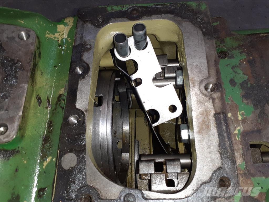 John Deere 2840 Трансмиссии