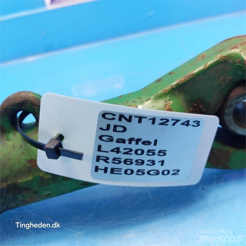 John Deere 2850 Навесное оборудование и запчасти