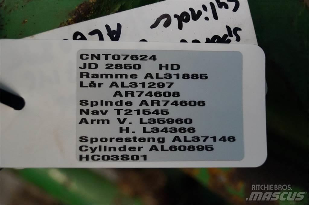 John Deere 2850 Навесное оборудование и запчасти