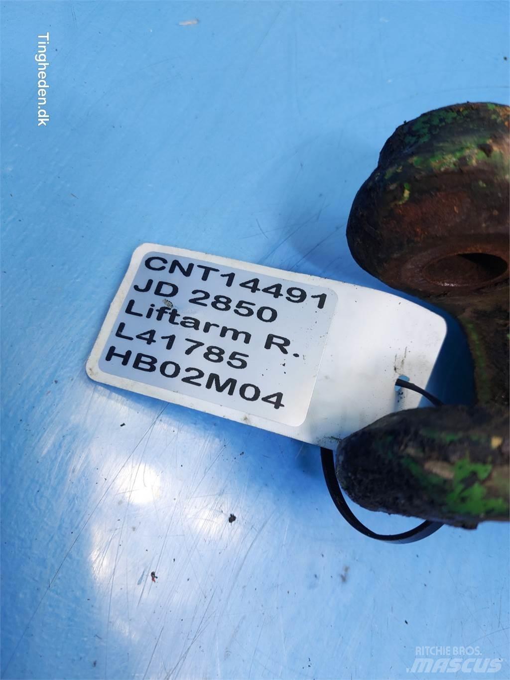 John Deere 2850 Навесное оборудование и запчасти