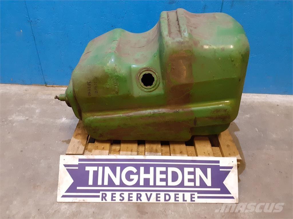 John Deere 2940 Навесное оборудование и запчасти