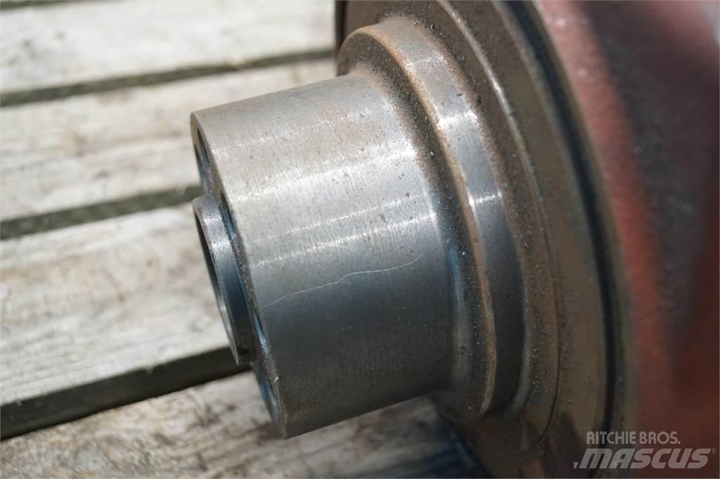 John Deere 2950 Навесное оборудование и запчасти