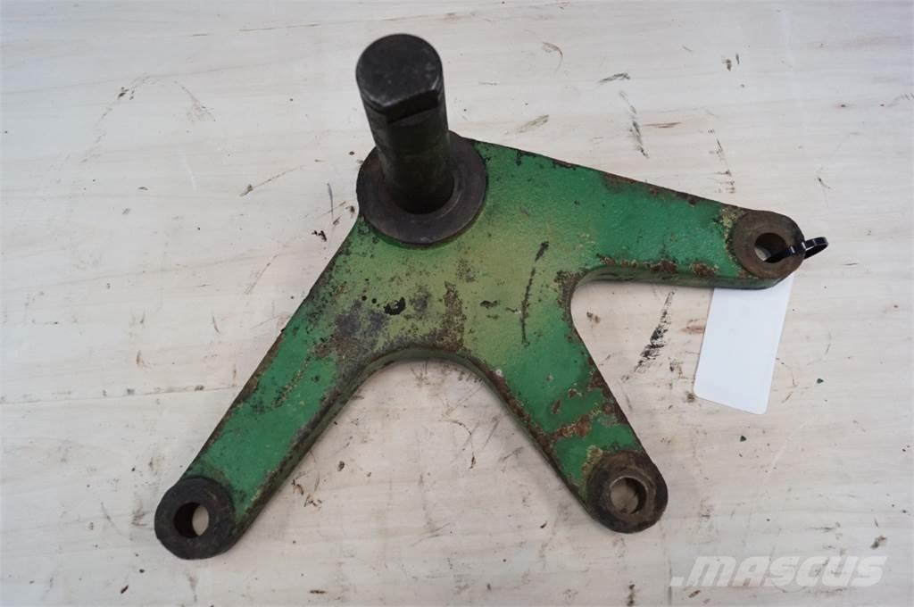 John Deere 3030 Навесное оборудование и запчасти