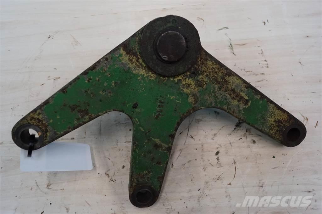 John Deere 3030 Навесное оборудование и запчасти