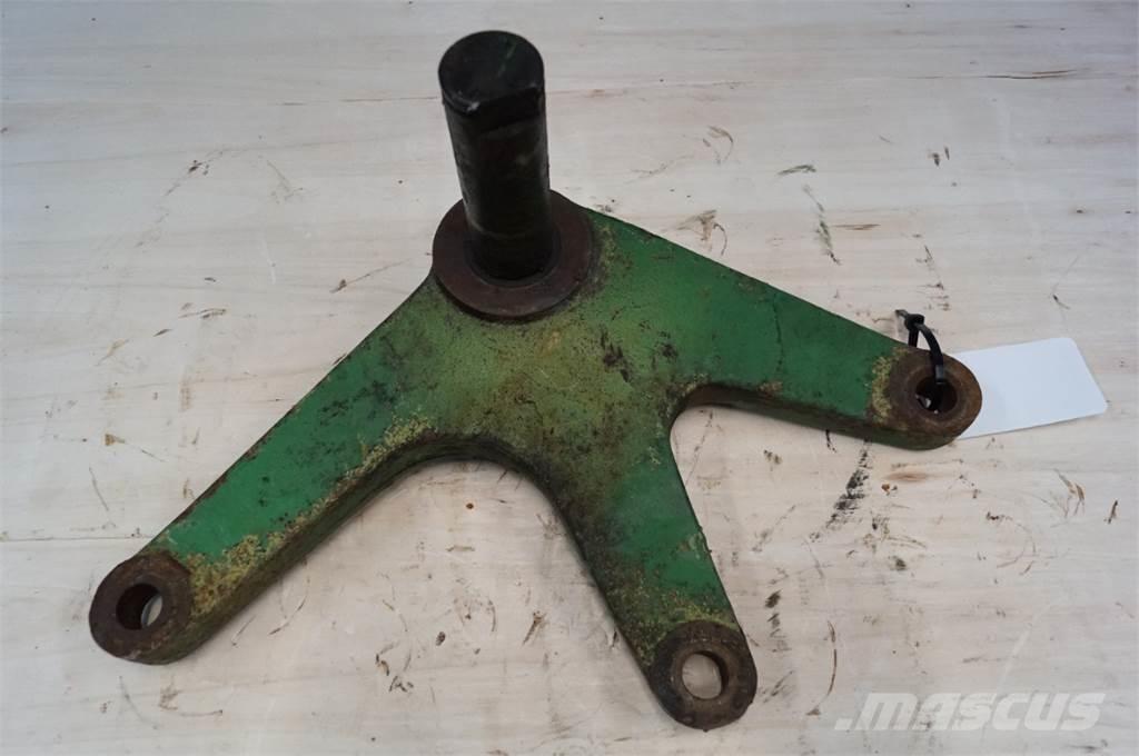 John Deere 3030 Навесное оборудование и запчасти