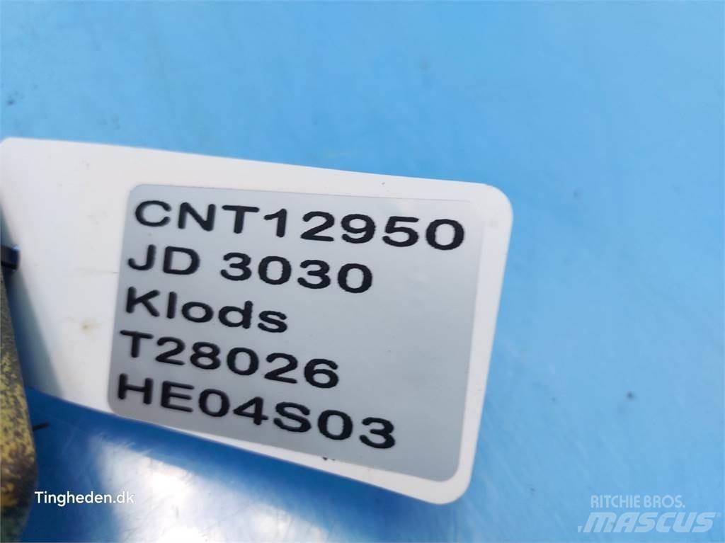 John Deere 3030 Навесное оборудование и запчасти