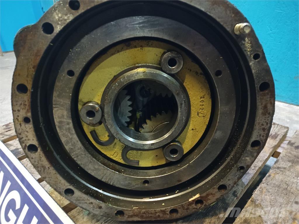 John Deere 3040 Навесное оборудование и запчасти