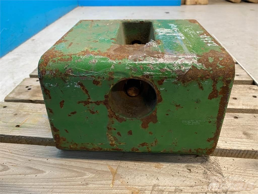 John Deere 3040 Передние весы