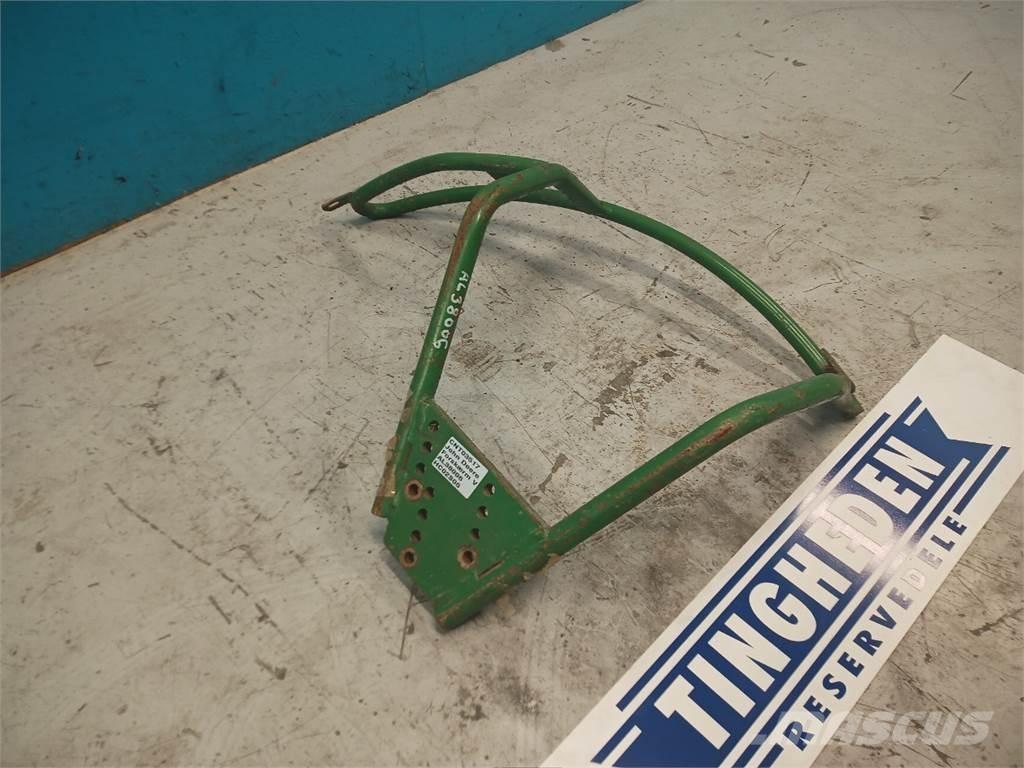 John Deere 3040 Навесное оборудование и запчасти